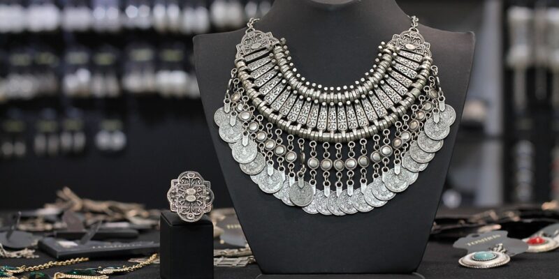 Why Should You Buy Online Costume Jewelry? 1 kazakh jewelry design